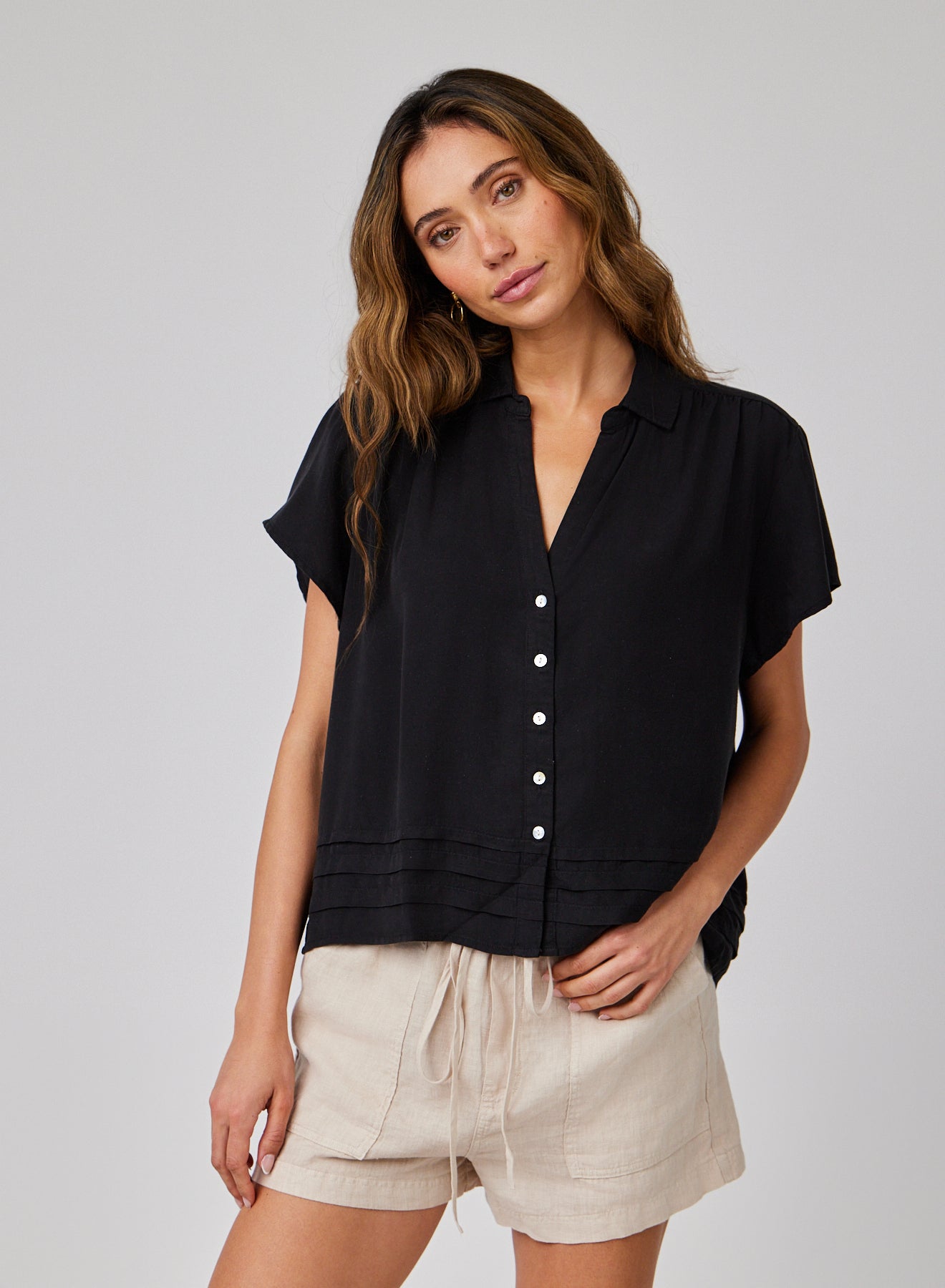 CAP SLEEVE PINTUCK BUTTON DOWN