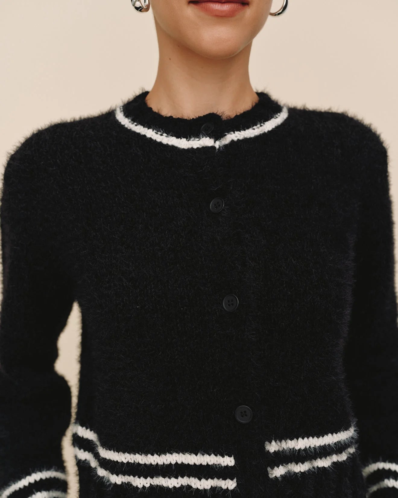 CONTRAST STRIPE CARDIGAN