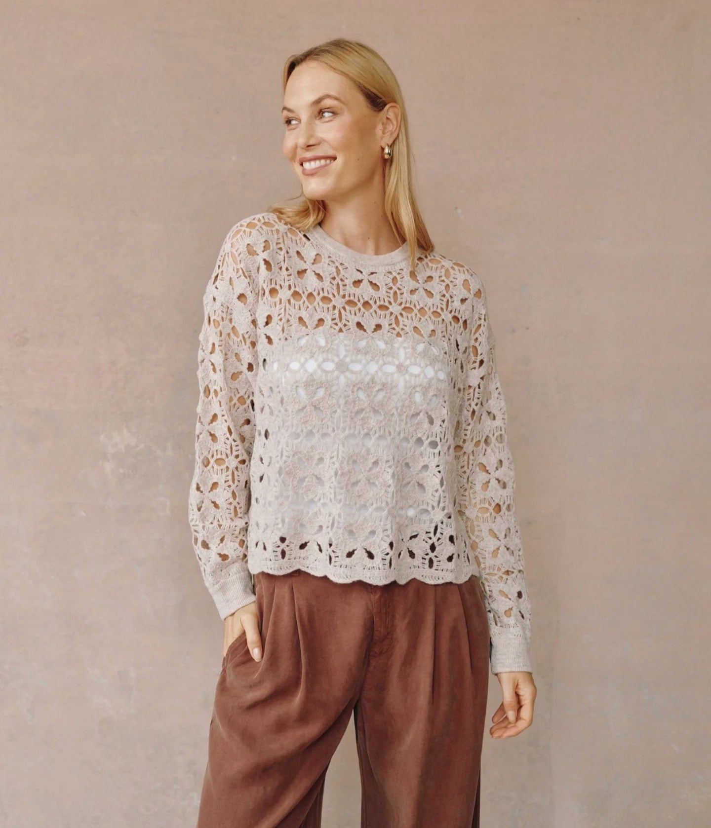 CROCHET CREW NECK SWEATER