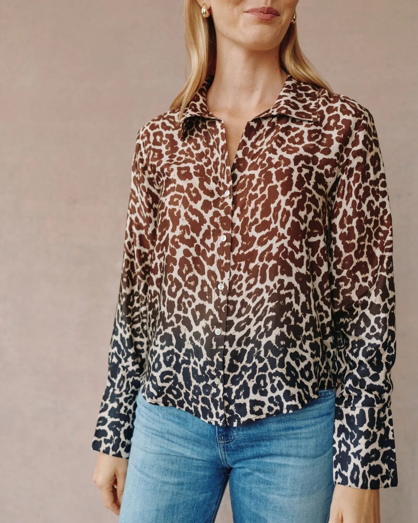 FLOWY WIDE COLLAR BUTTON DOWN