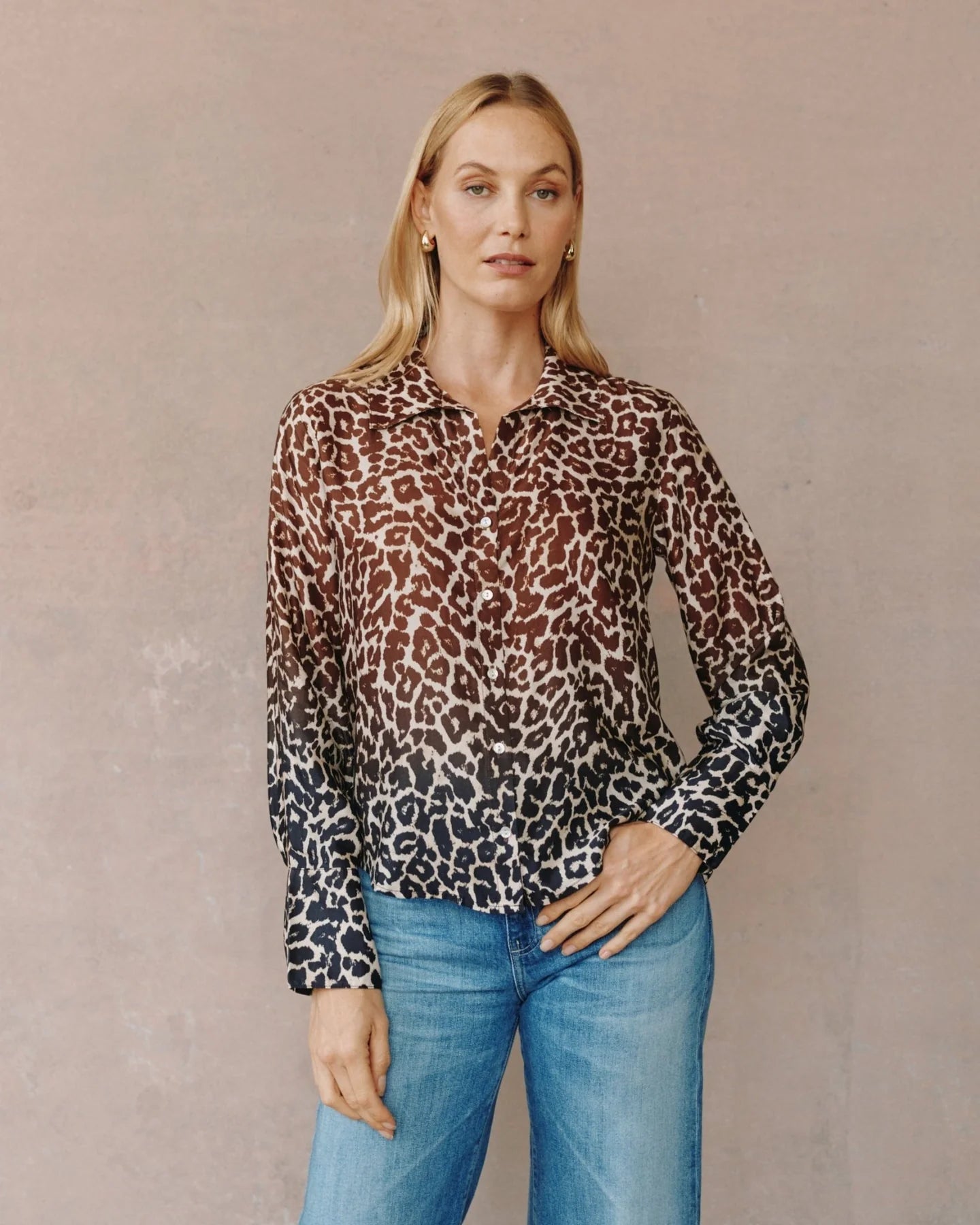 FLOWY WIDE COLLAR BUTTON DOWN