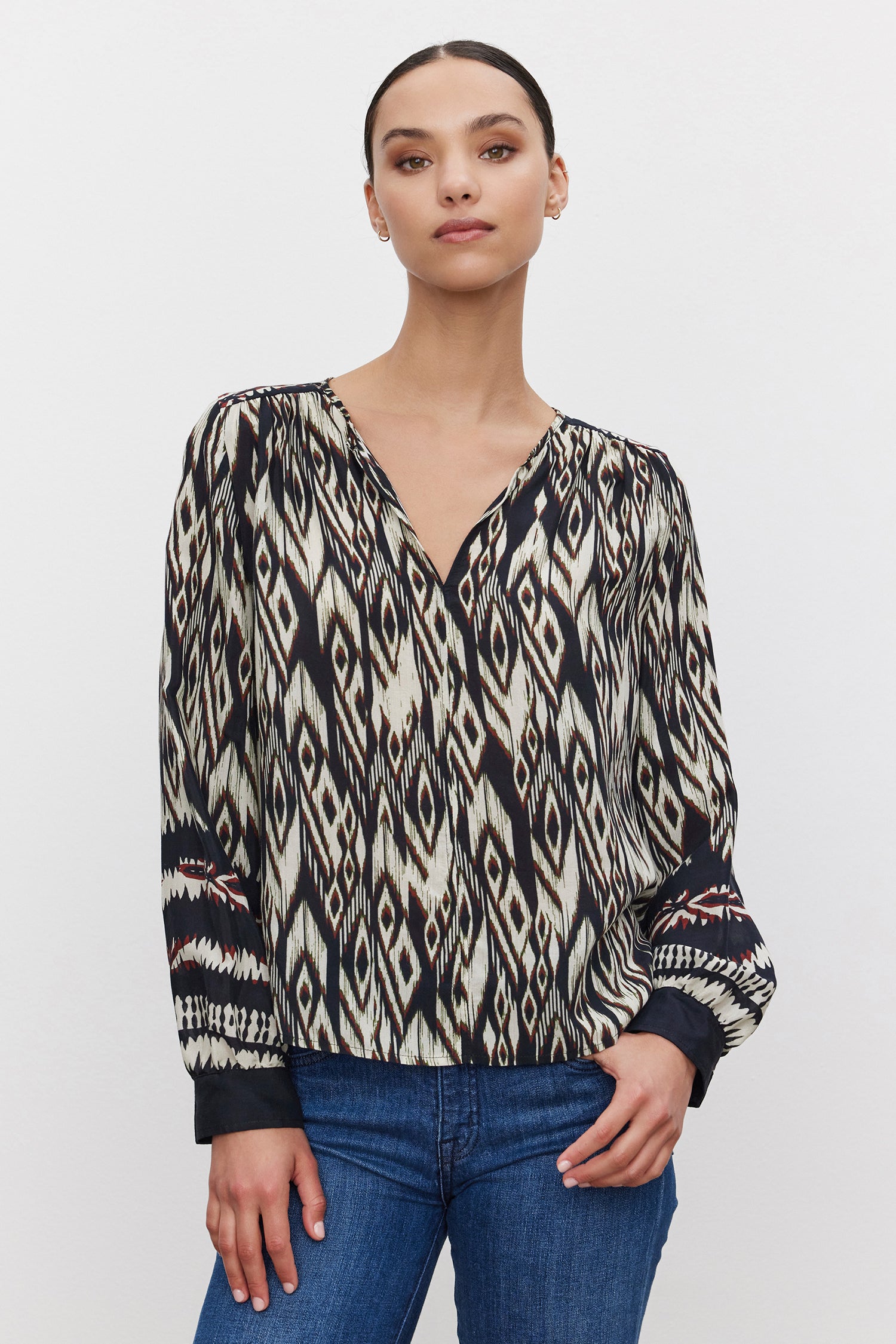 ABRIELLE DS IKAT VISCOSE L/S TOP