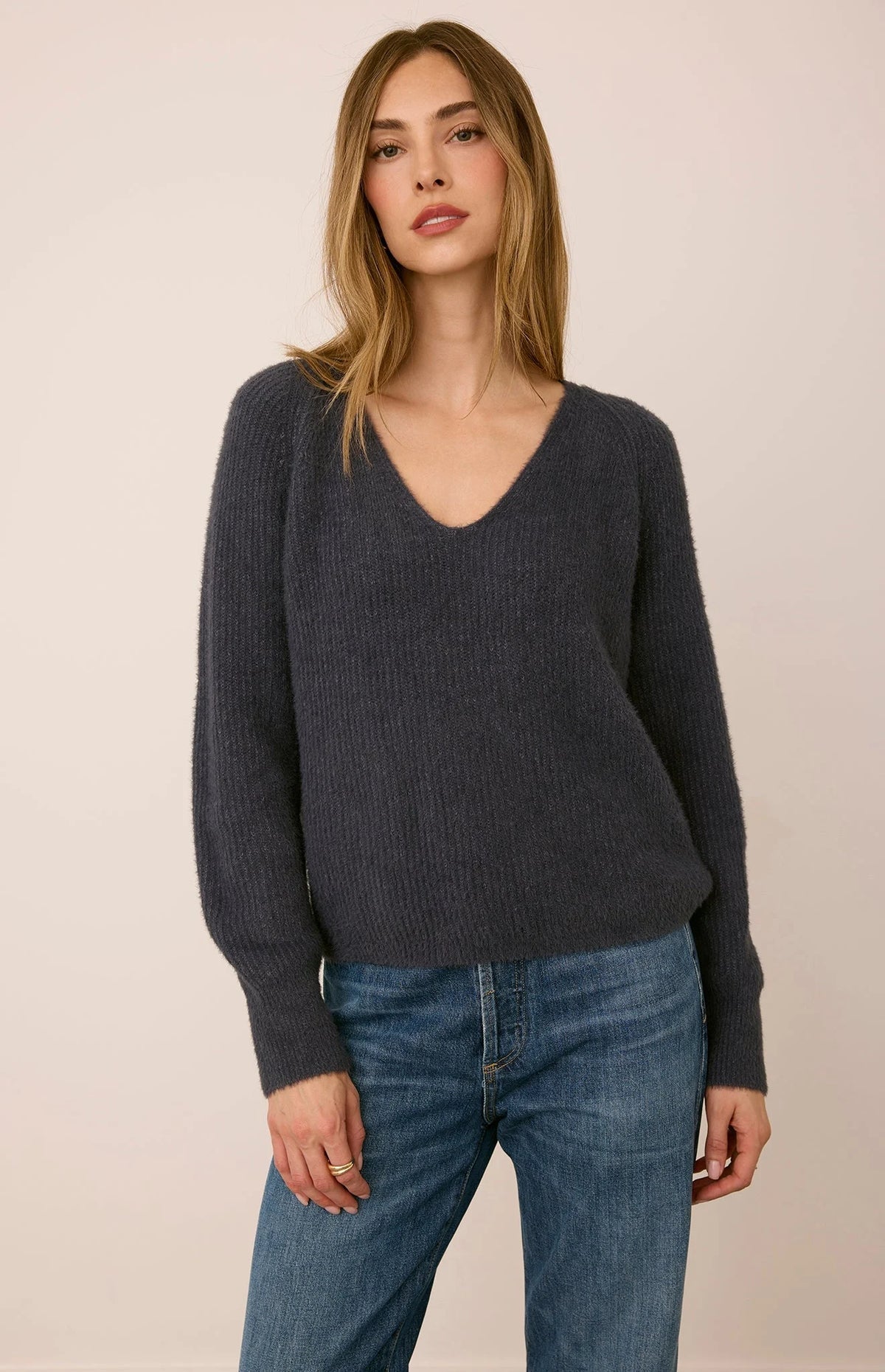 Gentle Fawn Filomena smoke blue-grey V-neck ribbed knit sweater with long sleeves