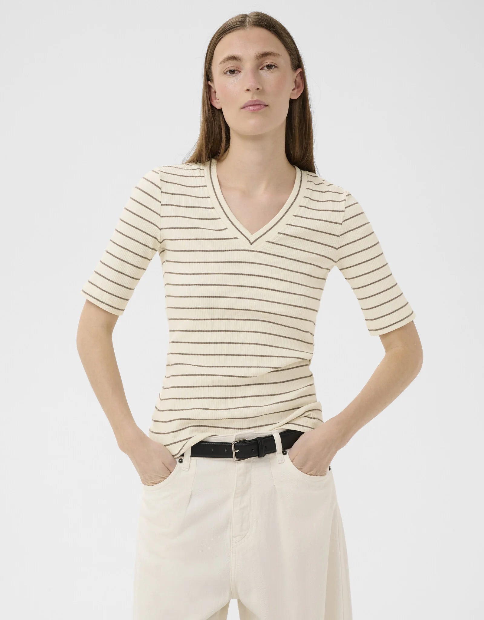 DAGNA STRIPED V T-SHIRT