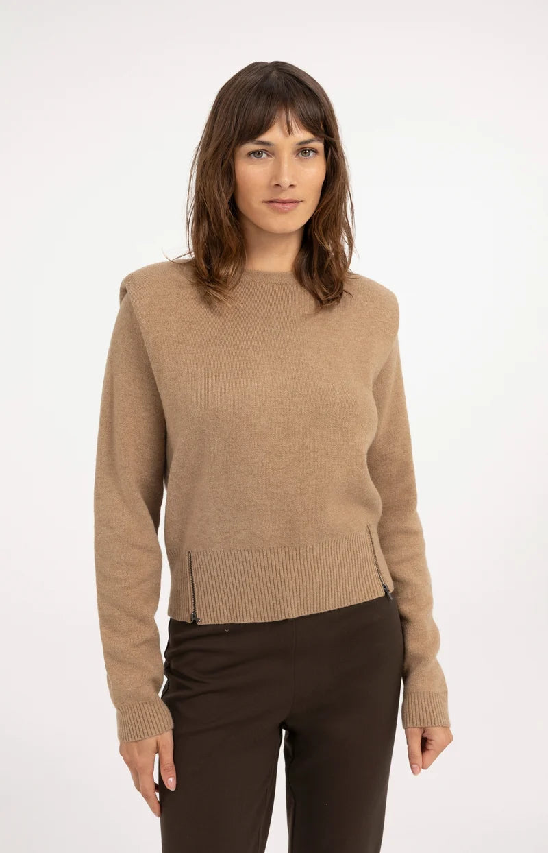KNITTED SWEATER W SHOULDER DETAIL