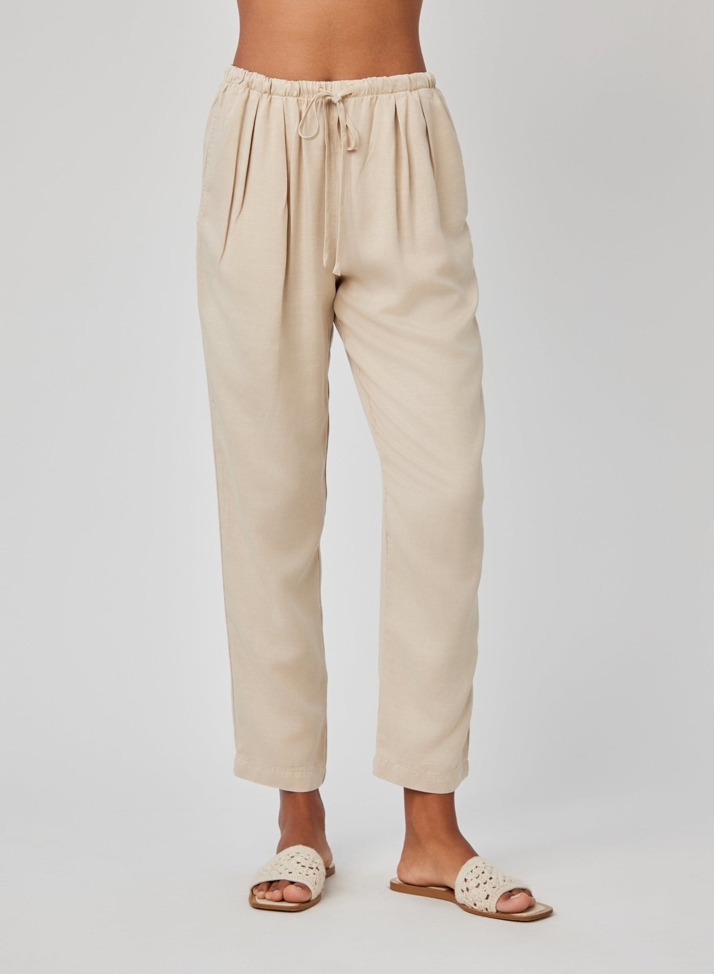 LINA - PLEATED DRAWSTRING TROUSER