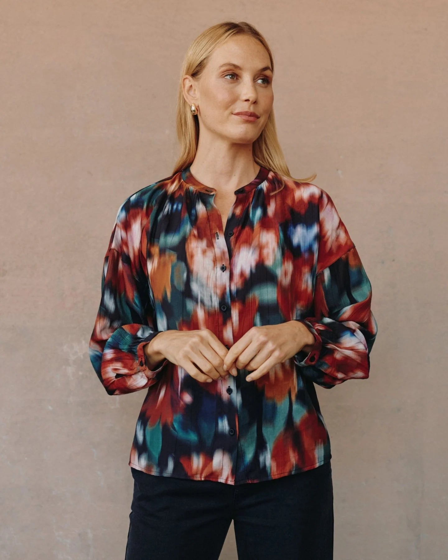 MANDARIN COLLAR BUTTON DOWN