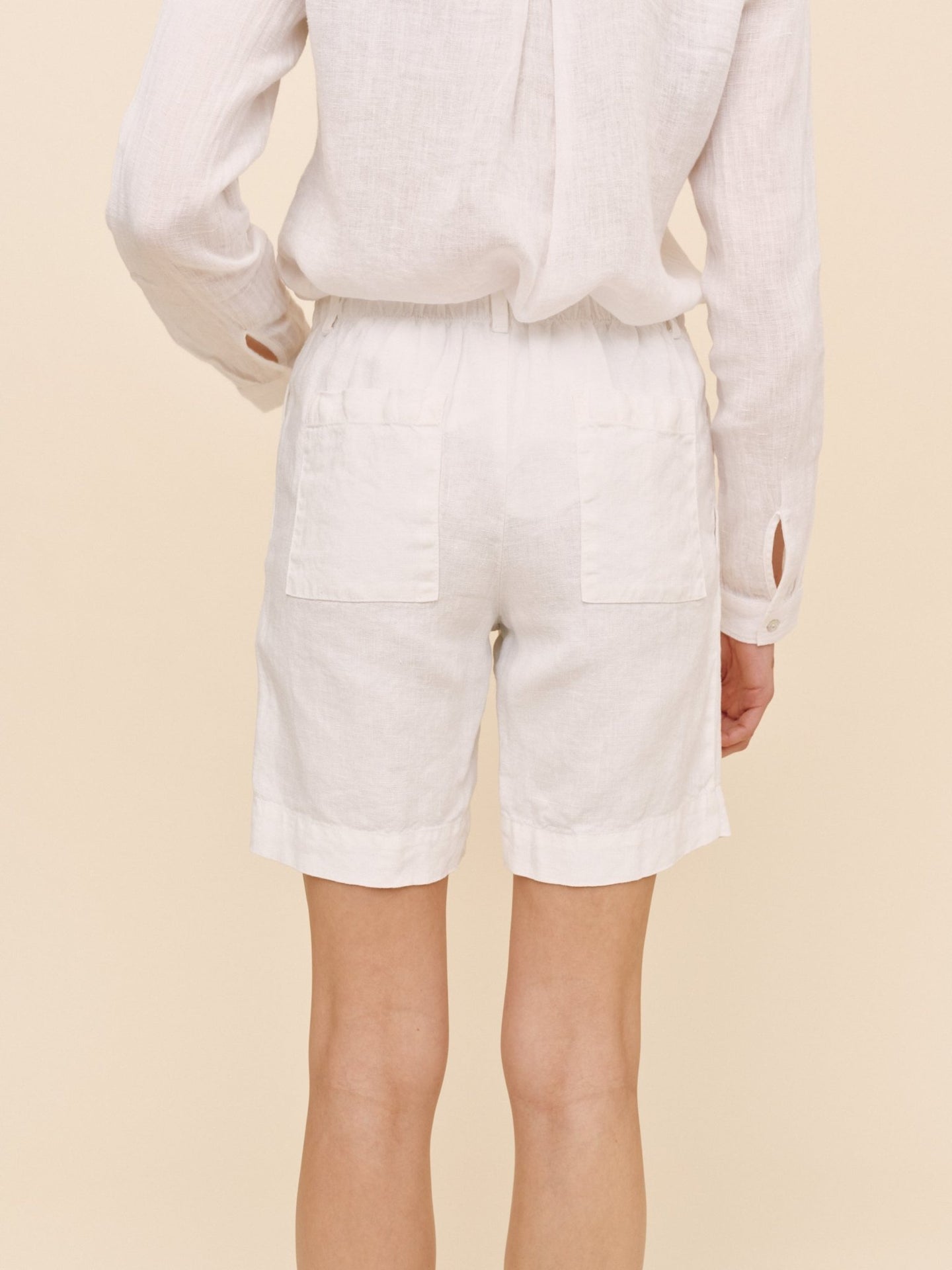 PLEATED BERMUDA