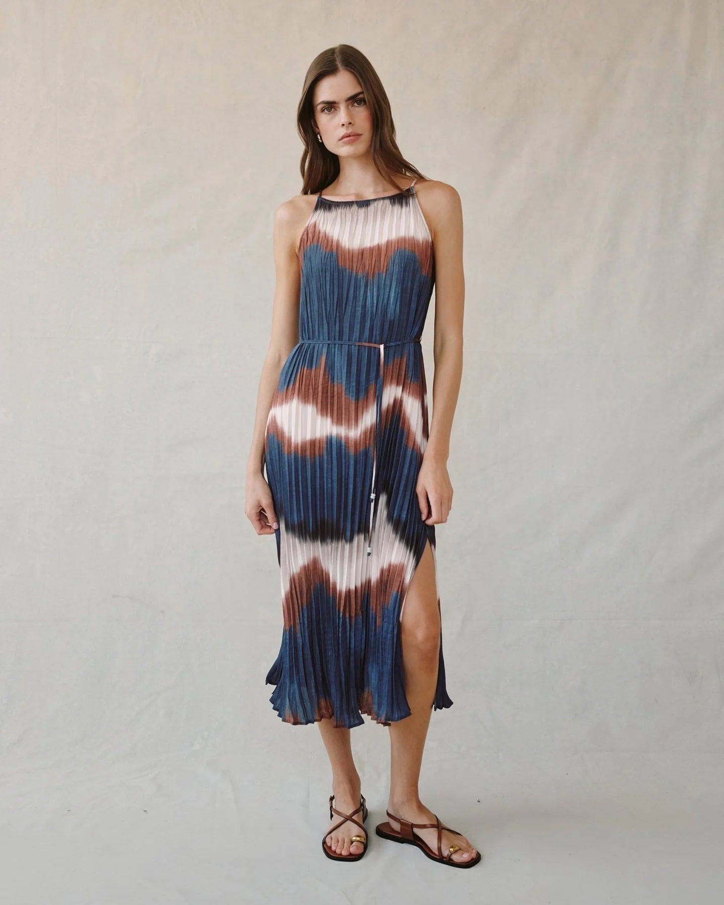 PLEATED MIDI DRESS WITH SIDE SLITS
