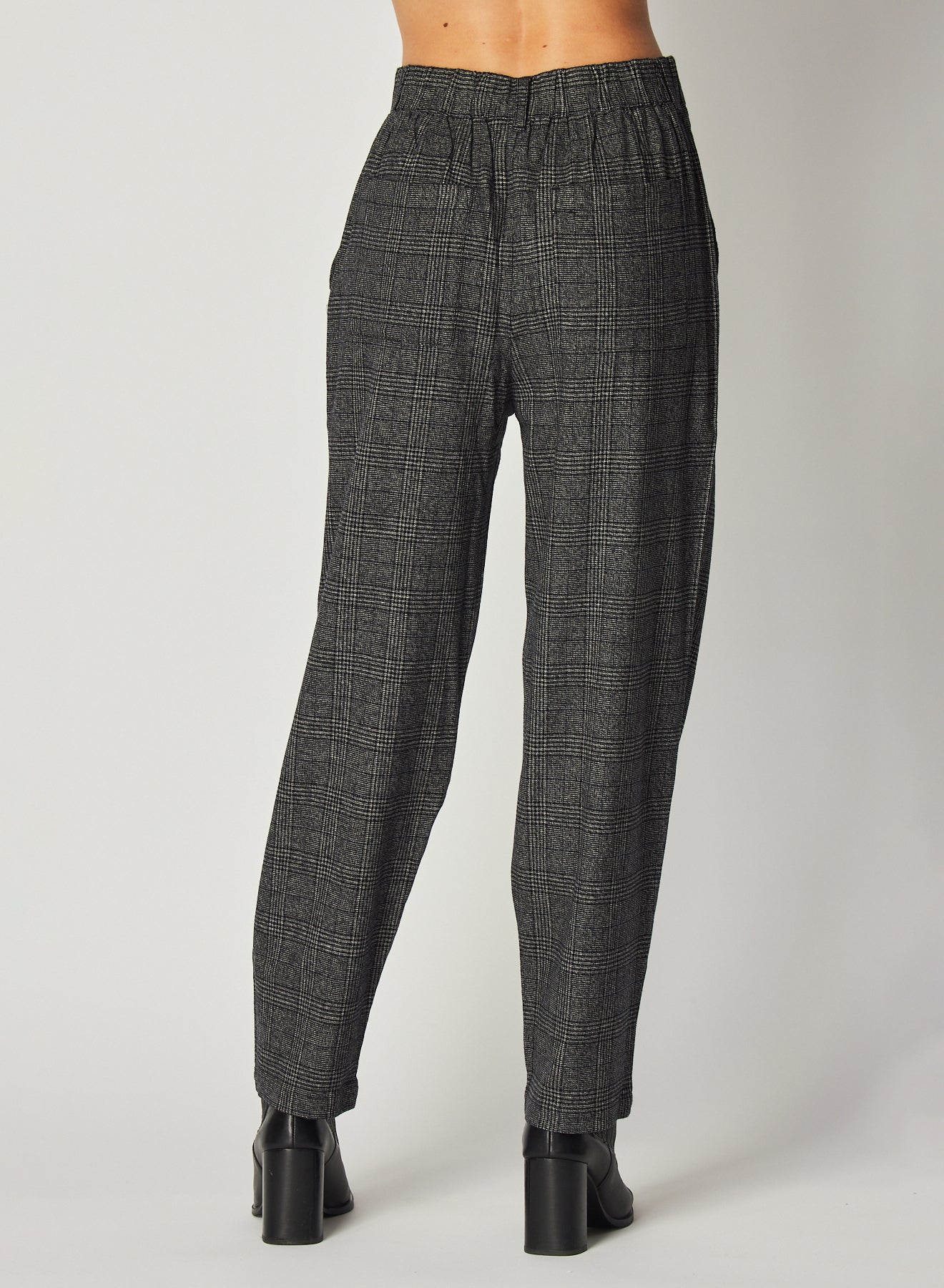 RELAXED PLEAT FRONT TROUSER