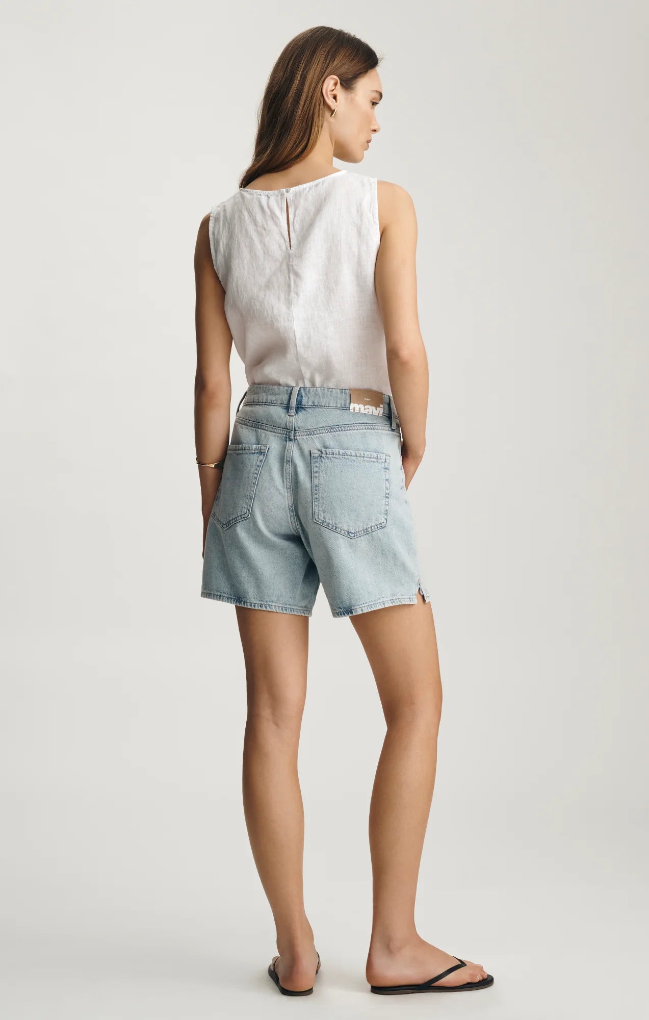 NELLA SHORT