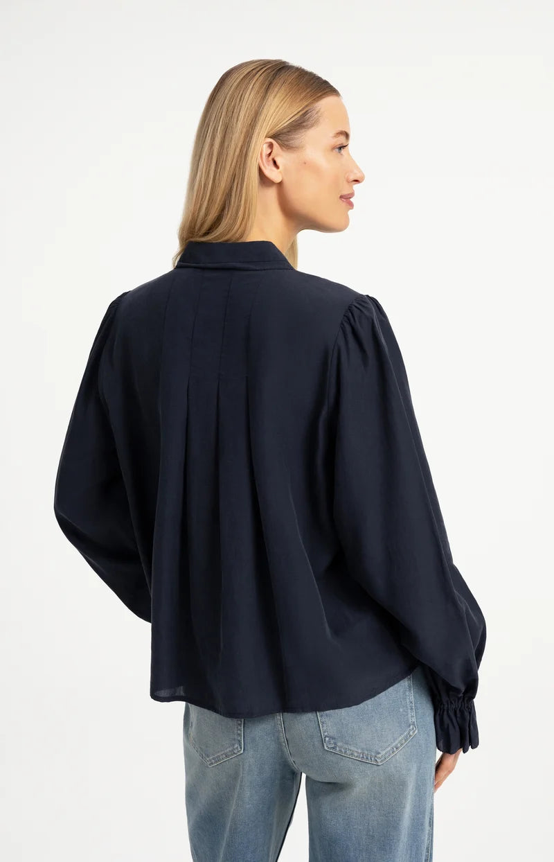 SHEER PLEATED BLOUSE
