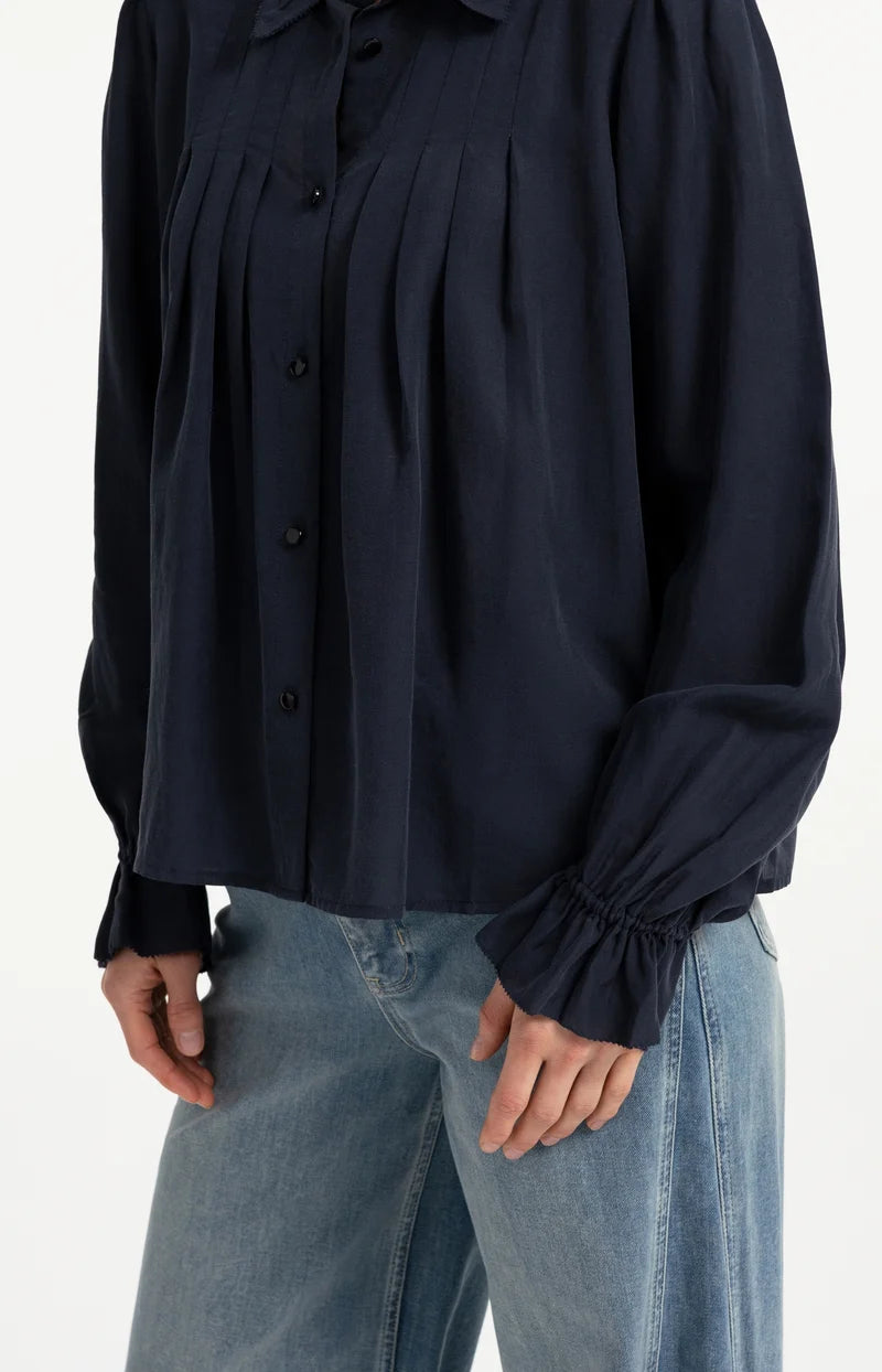 SHEER PLEATED BLOUSE