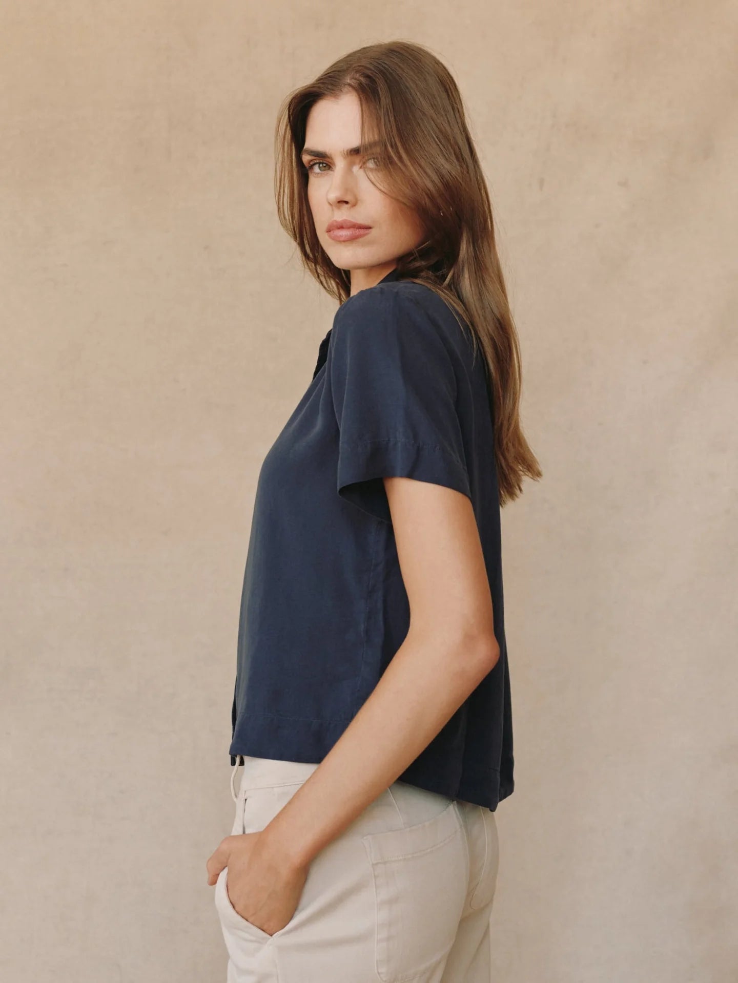 SHORT SLEEVE FLOWY BUTTON DOWN