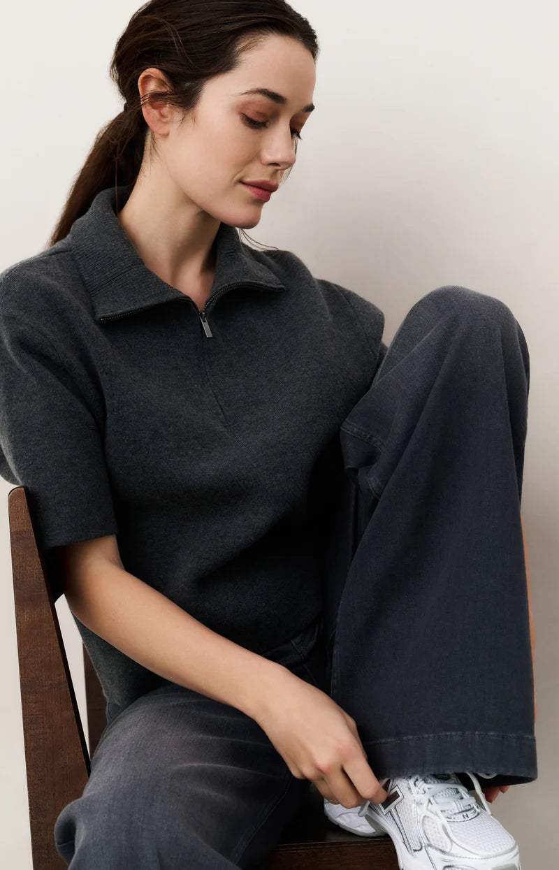 SHORT SLEEVE SWEATER WITH COLLAR