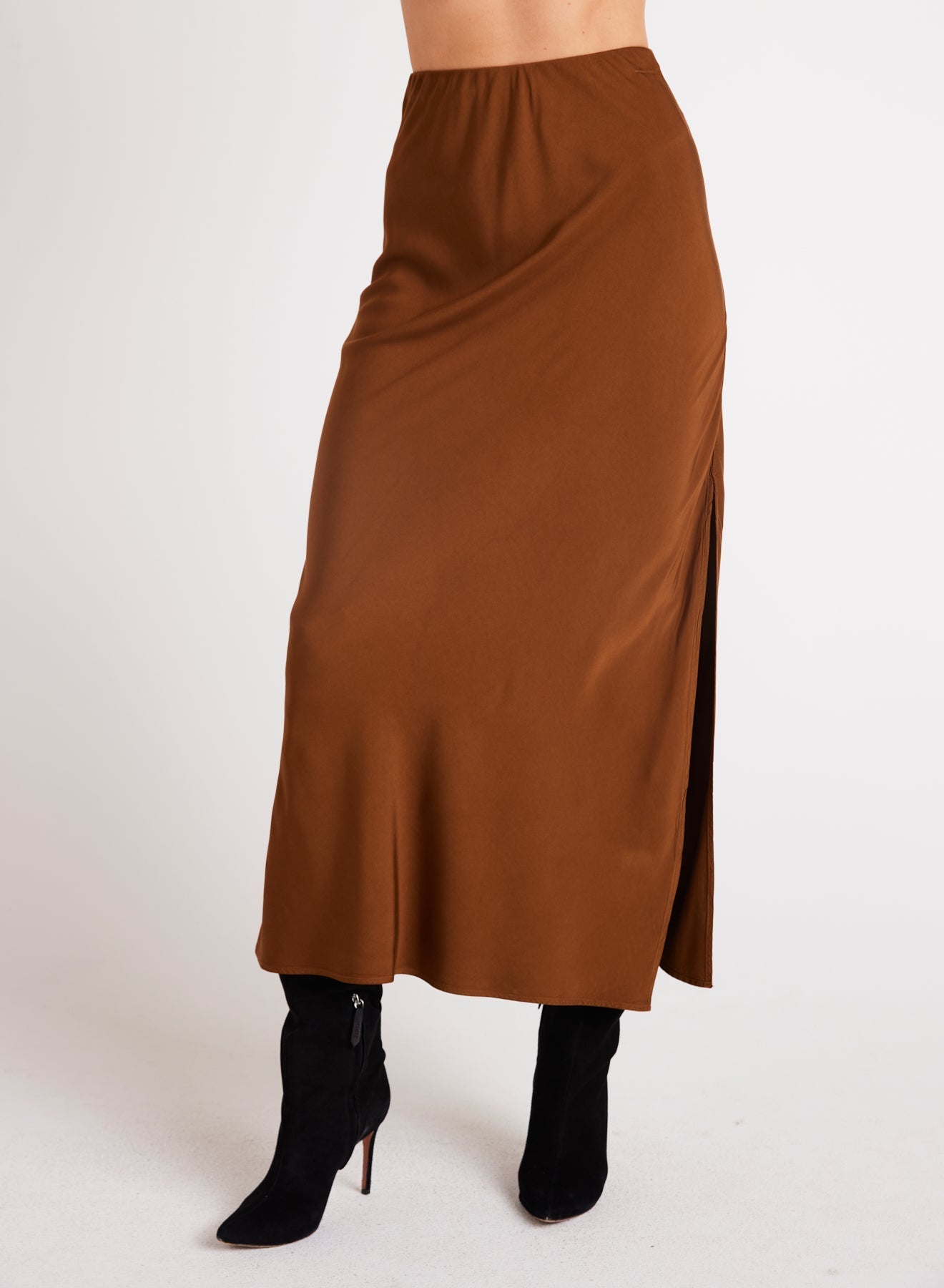 SIDE SLIT BIAS MAXI SKIRT