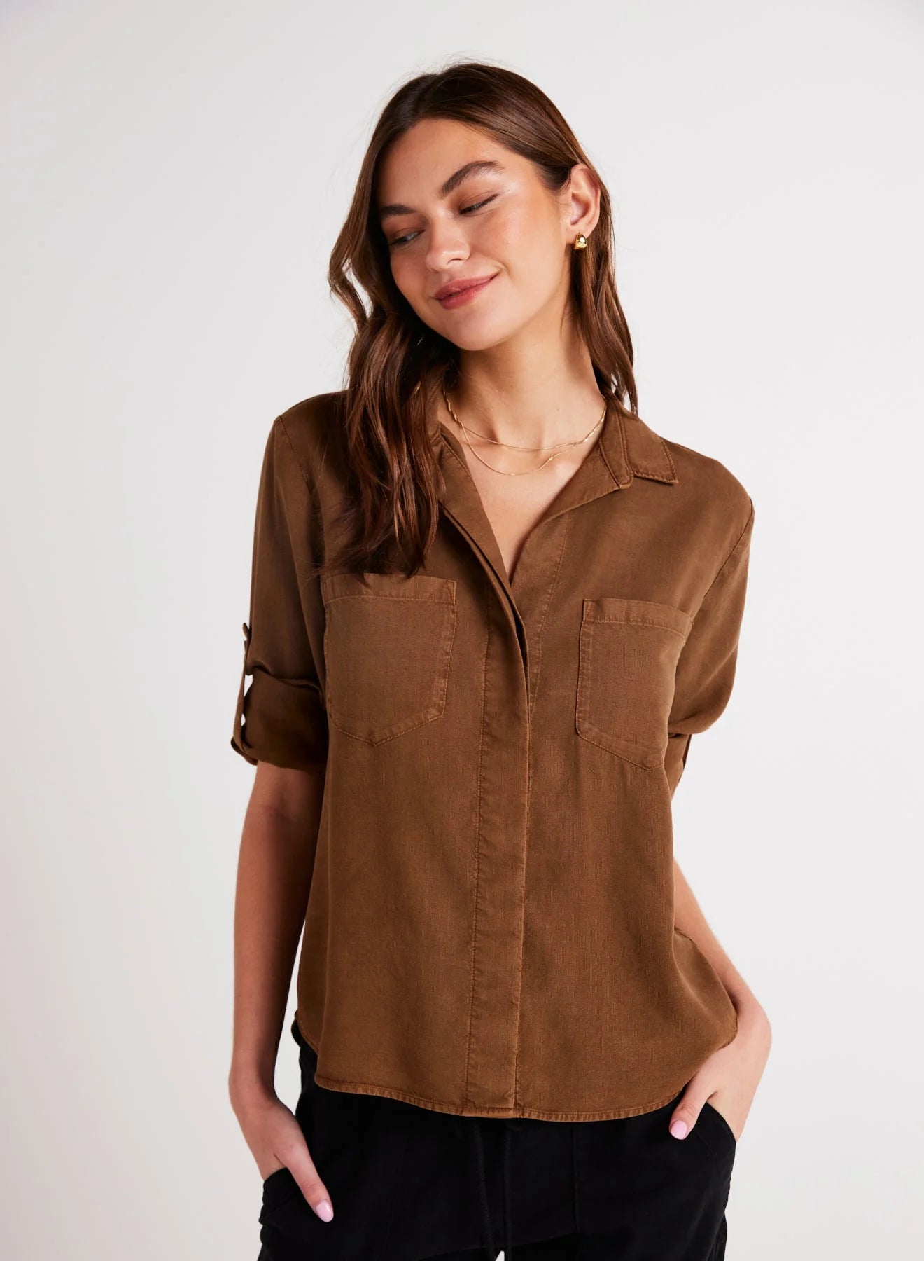 SPLIT BACK BUTTON DOWN