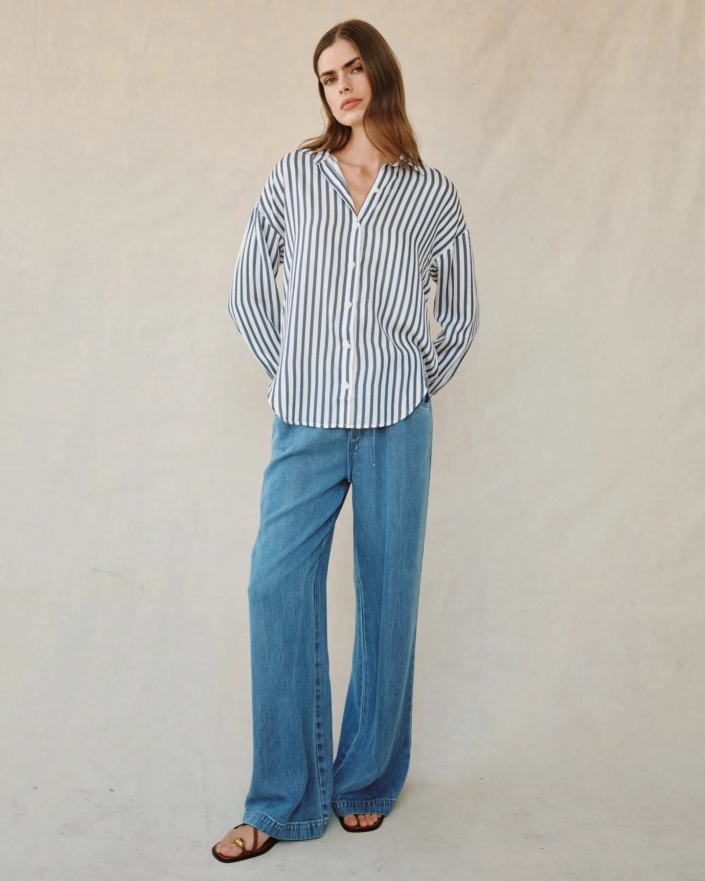 OVERSIZED BUTTON DOWN