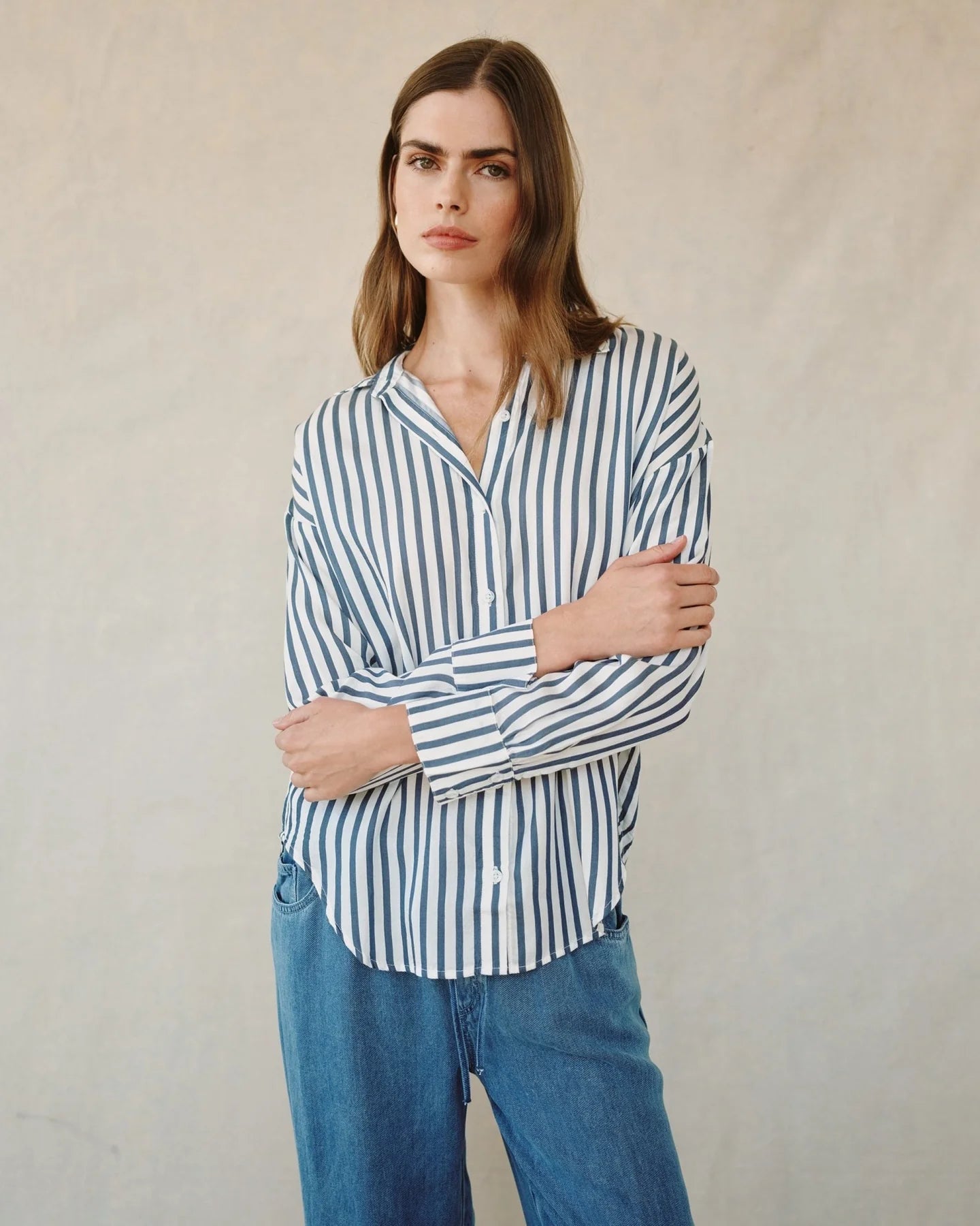 OVERSIZED BUTTON DOWN