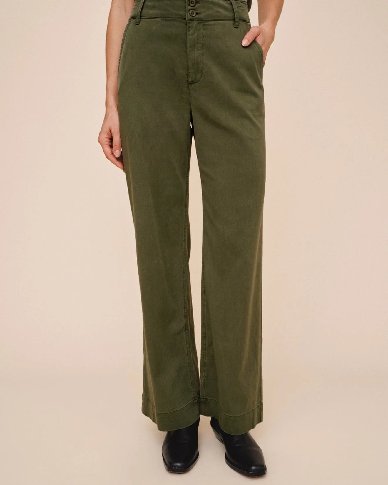 Bella Dahl Sydney wide leg olive green high-rise chino pants with cuffed hem
