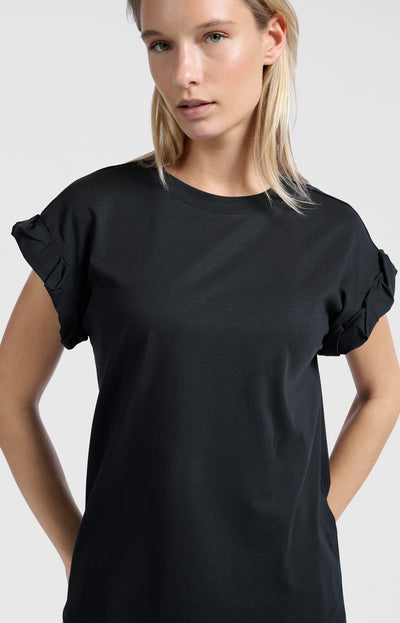 T-SHIRT WITH ROLL UP
