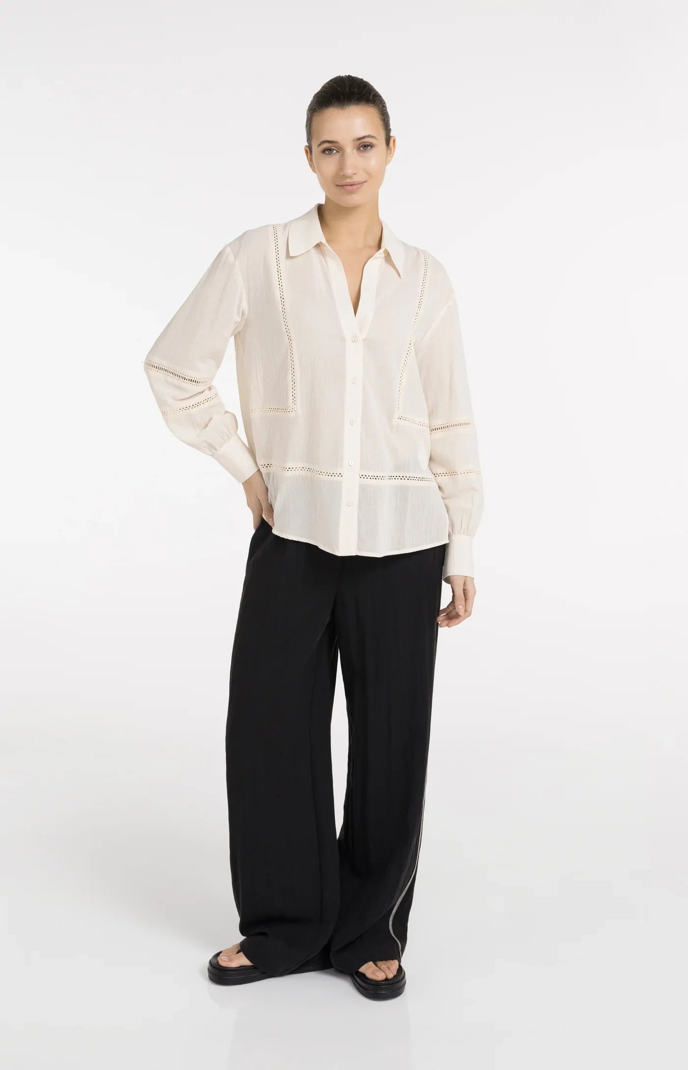 WOVEN WIDE LEG TROUSERS W FLATLOCK DETAIL