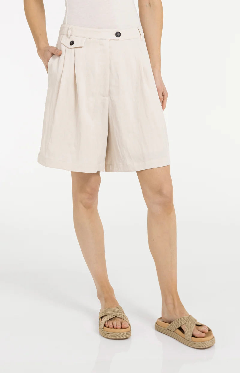 WOVEN LONGER LENGTH BERMUDA SHORT