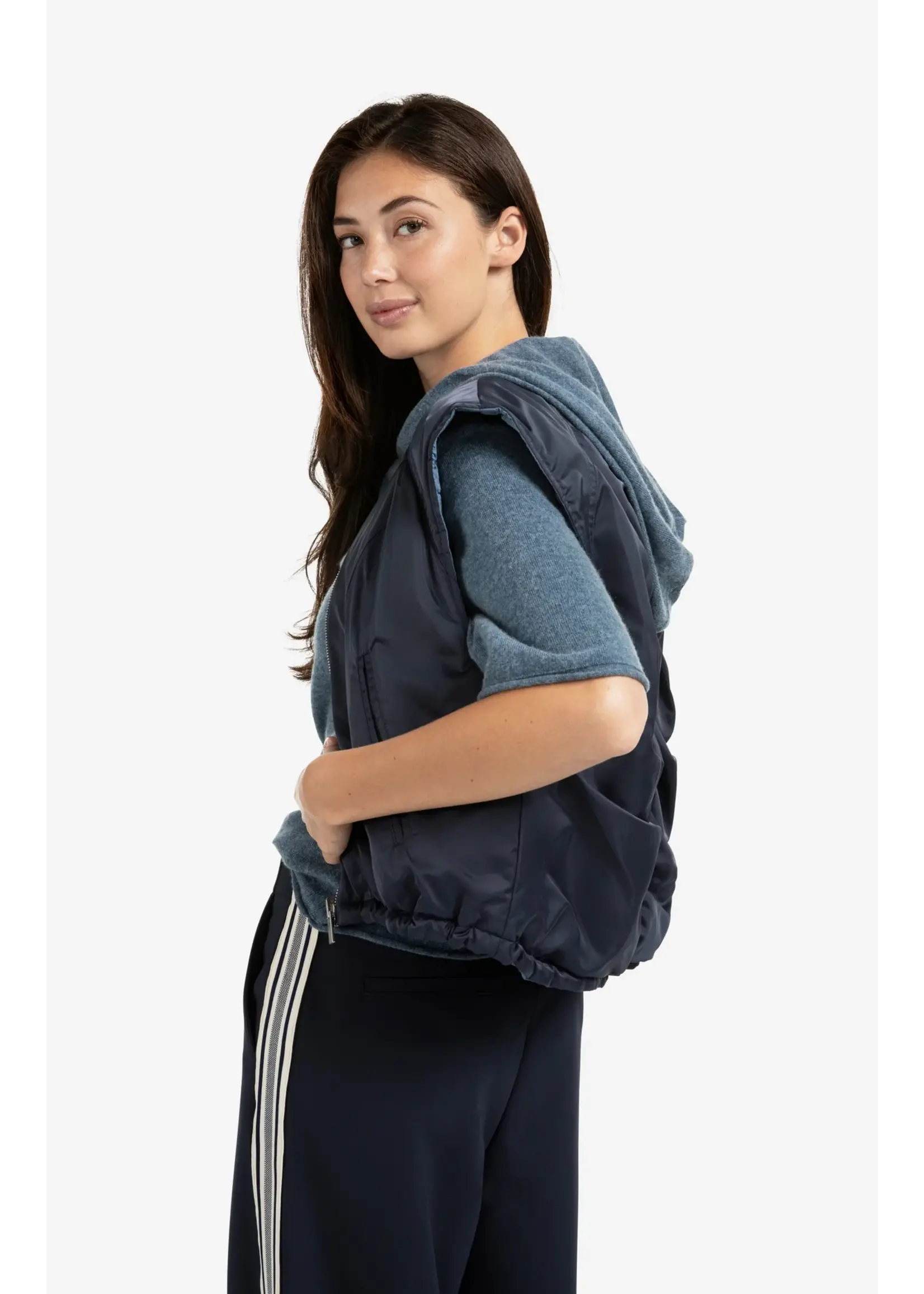 NYLON REVERSIBLE BODY WARMER