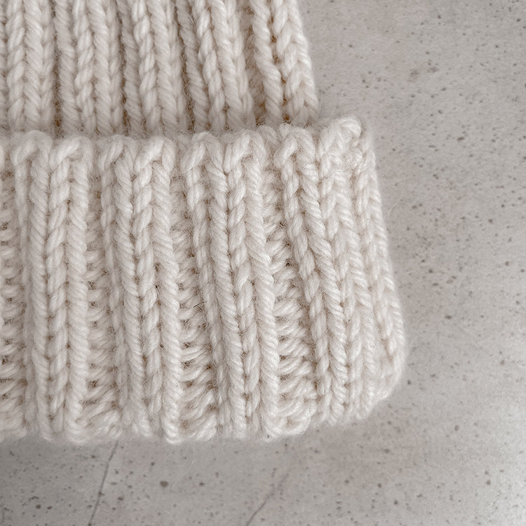 SHORELINE BEANIE KNITTING KIT